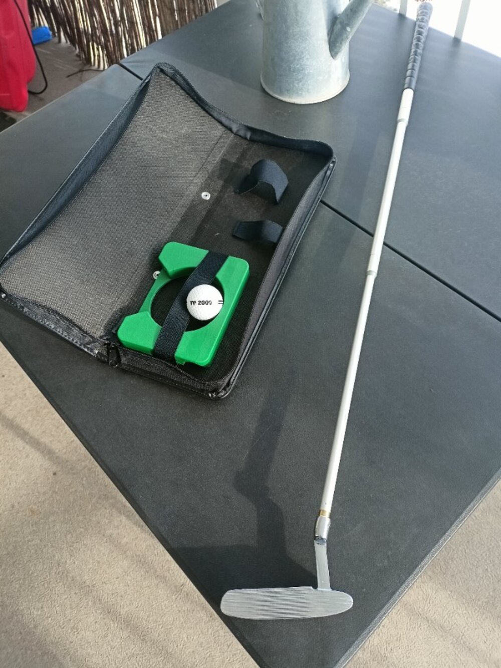 TP2000 Portable Mini Golf Set - Picture 3 of 3